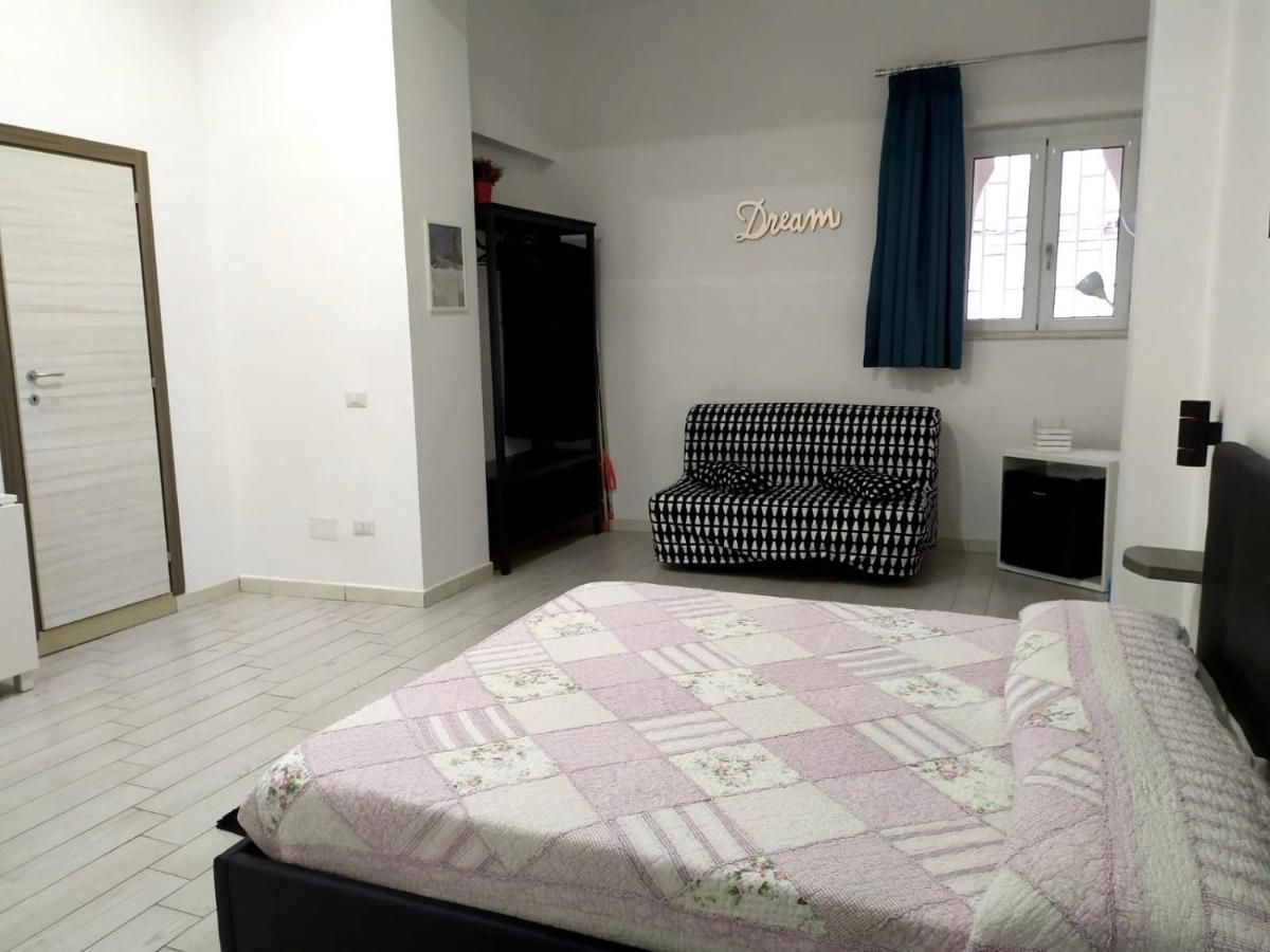 Dora'S House Hotell Napoli Eksteriør bilde