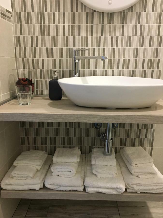 Dora'S House Hotell Napoli Eksteriør bilde